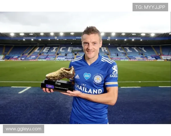 凯恩与瓦尔迪效率及战术角色对比：顶级射手与草根传奇的差异解析