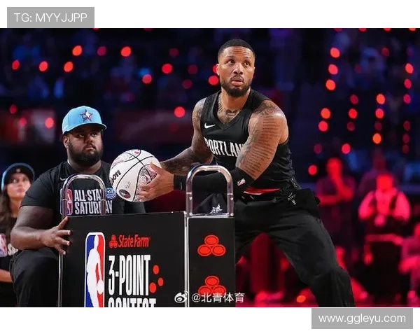 利拉德无球跑动占比提升，关键回合得分效率反超库里