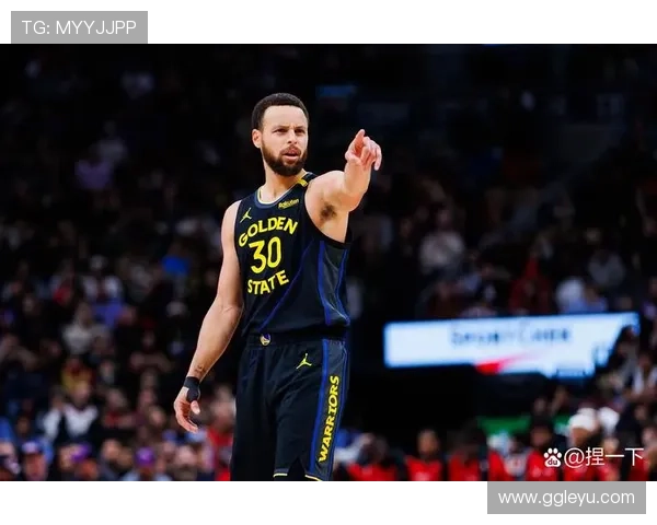 斯蒂芬·卡斯尔无球跑动提升投篮效率显著，创造多次空位得分机会