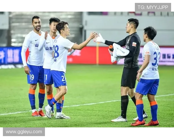 山东泰山攻防转换彻底失衡，防守再稳也救不了场